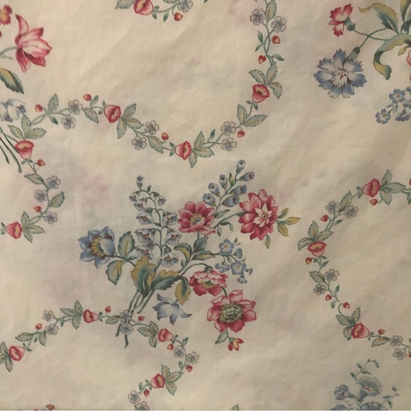 Vintage 80's Full Flat Bedsheet - Floral Bed Sheet - Cannon Percale Sheet - Picture 10 of 12